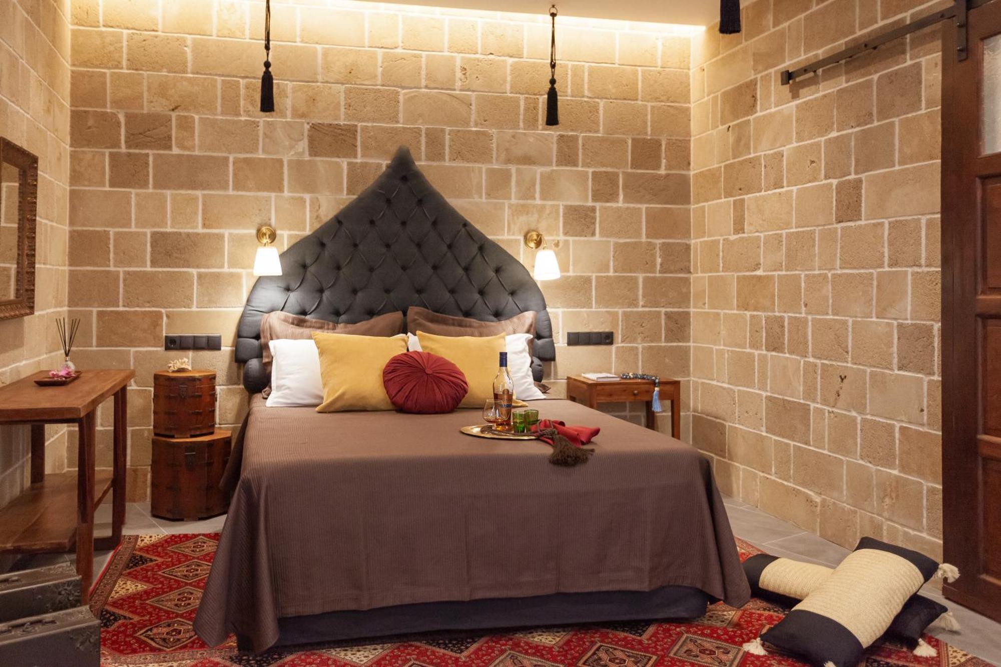 Utopia Luxury Suites - Old Town Rhodes City Exterior photo
